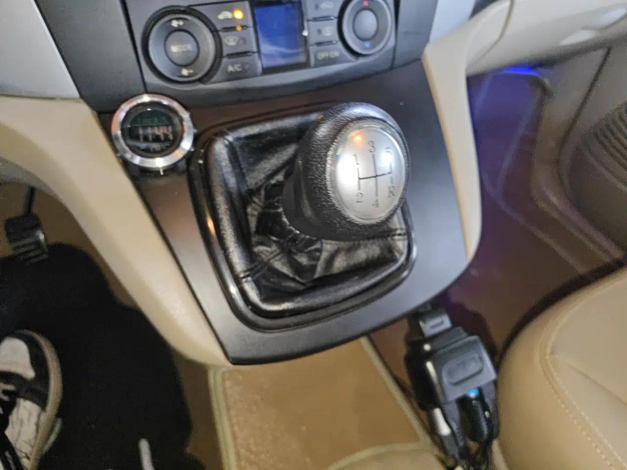 FORTHING Joyear SUV 2012 1.6L Luxury Model — миниатюра 15