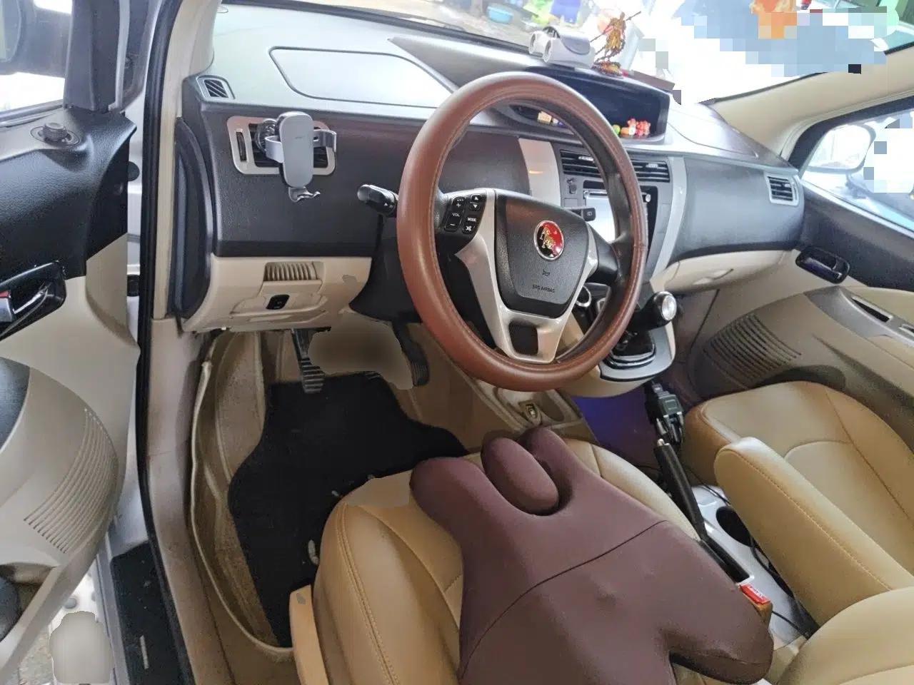FORTHING Joyear SUV 2012 1.6L Luxury Model — миниатюра 10