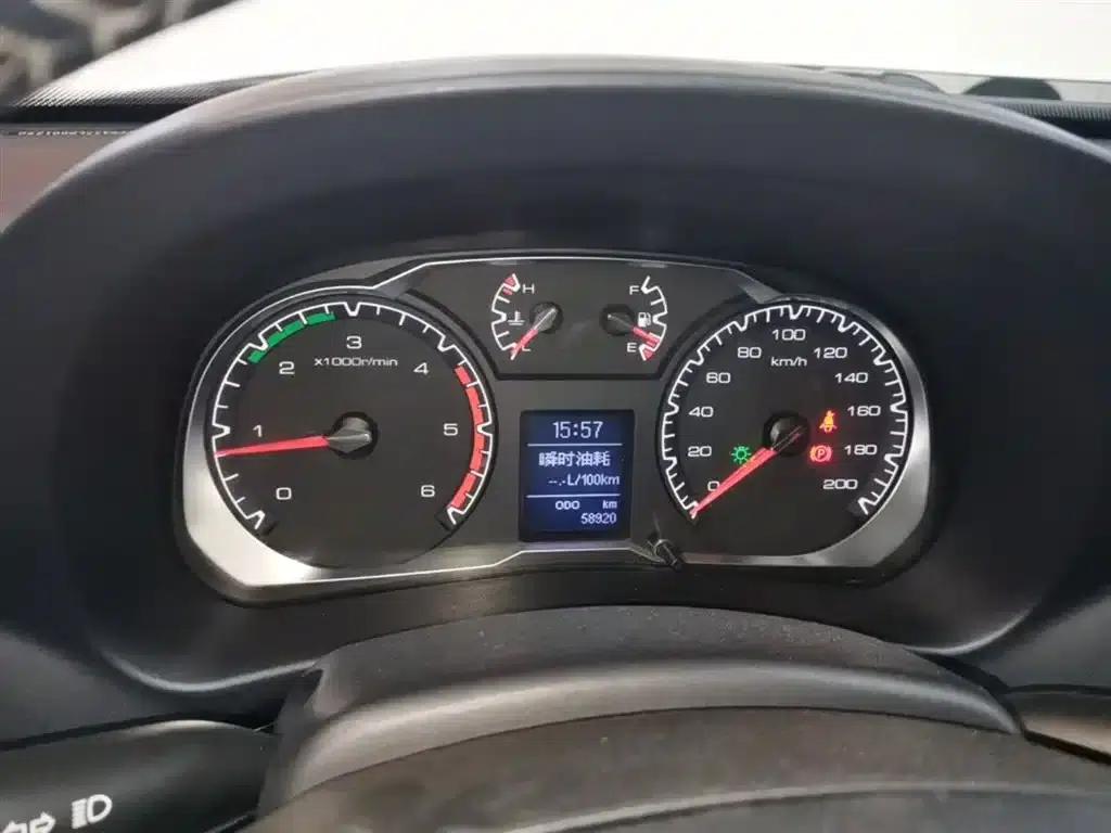 Haval H5 Classic 2018 Classic Edition 2.0T Diesel Manual 4WD Premium — миниатюра 12