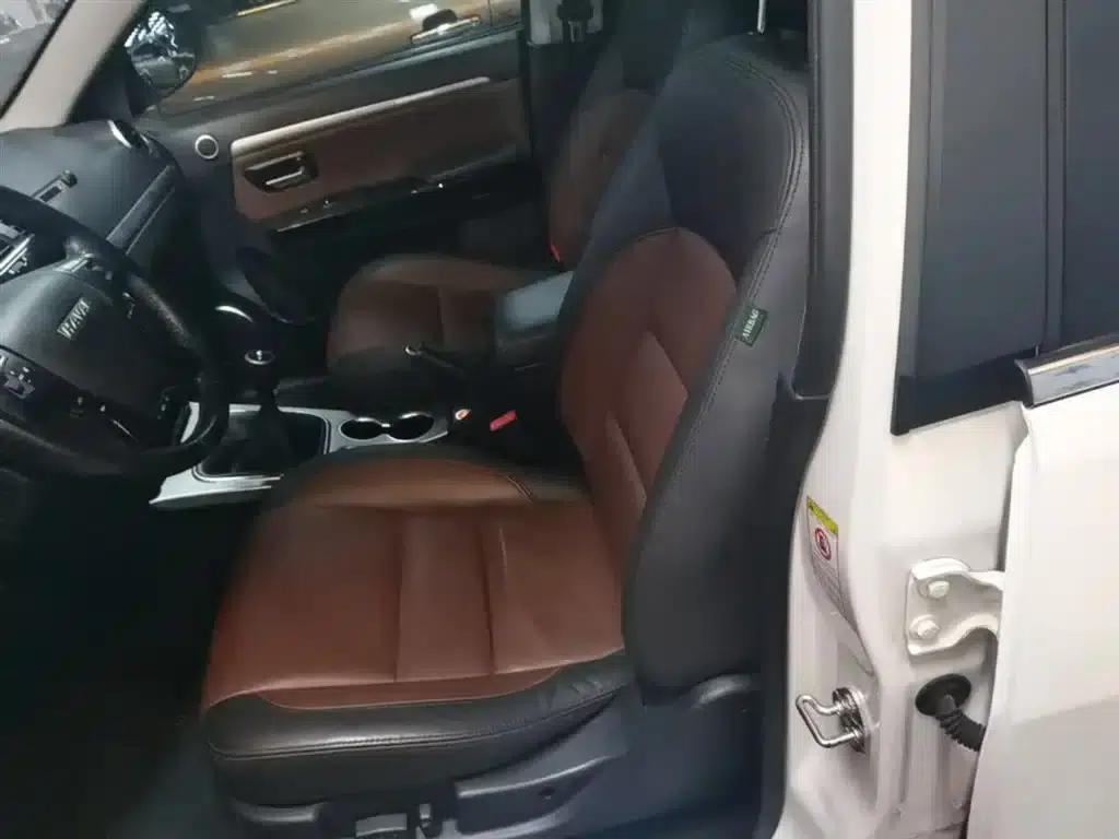 Haval H5 Classic 2018 Classic Edition 2.0T Diesel Manual 4WD Premium — миниатюра 15