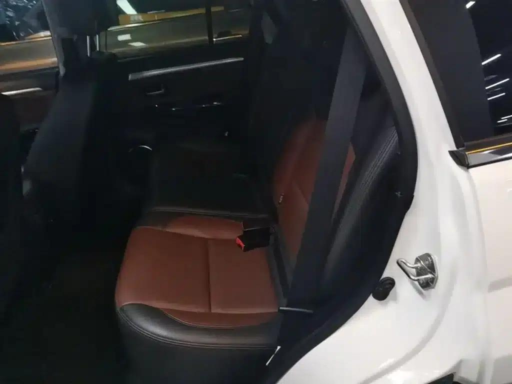 Haval H5 Classic 2018 Classic Edition 2.0T Diesel Manual 4WD Premium — миниатюра 17