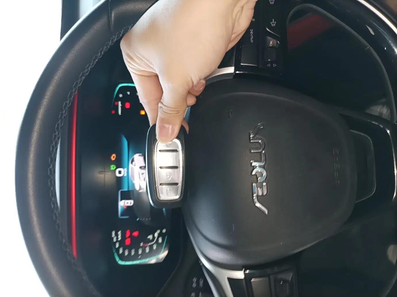 Dongfeng Aeolus Yixuan MAX 2021 1.5T Ultra-Stylish Trendsetter Edition — миниатюра 12