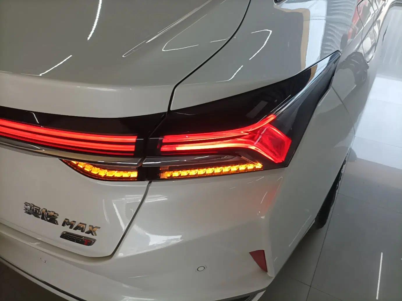 Dongfeng Aeolus Yixuan MAX 2021 1.5T Ultra-Stylish Trendsetter Edition — миниатюра 7