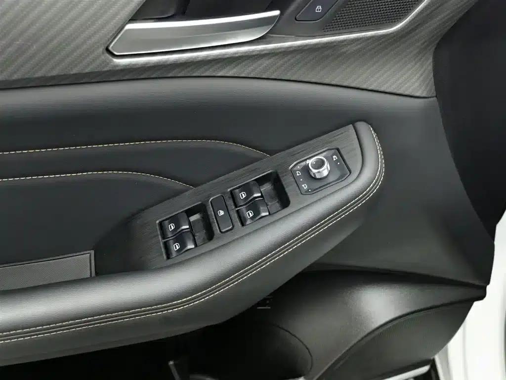 Haval F7x 2021 2.0T Two-Wheel Drive Intelligent Technology Edition — миниатюра 9