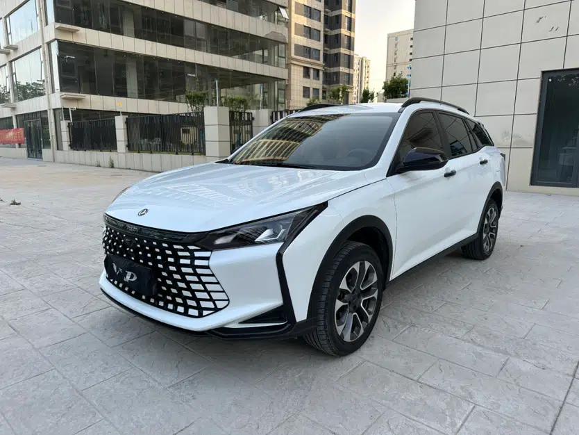 Dongfeng Aeolus Yixuan GS 2023 Mach Edition 1.5L Automatic Wealth Creation Version — миниатюра 1