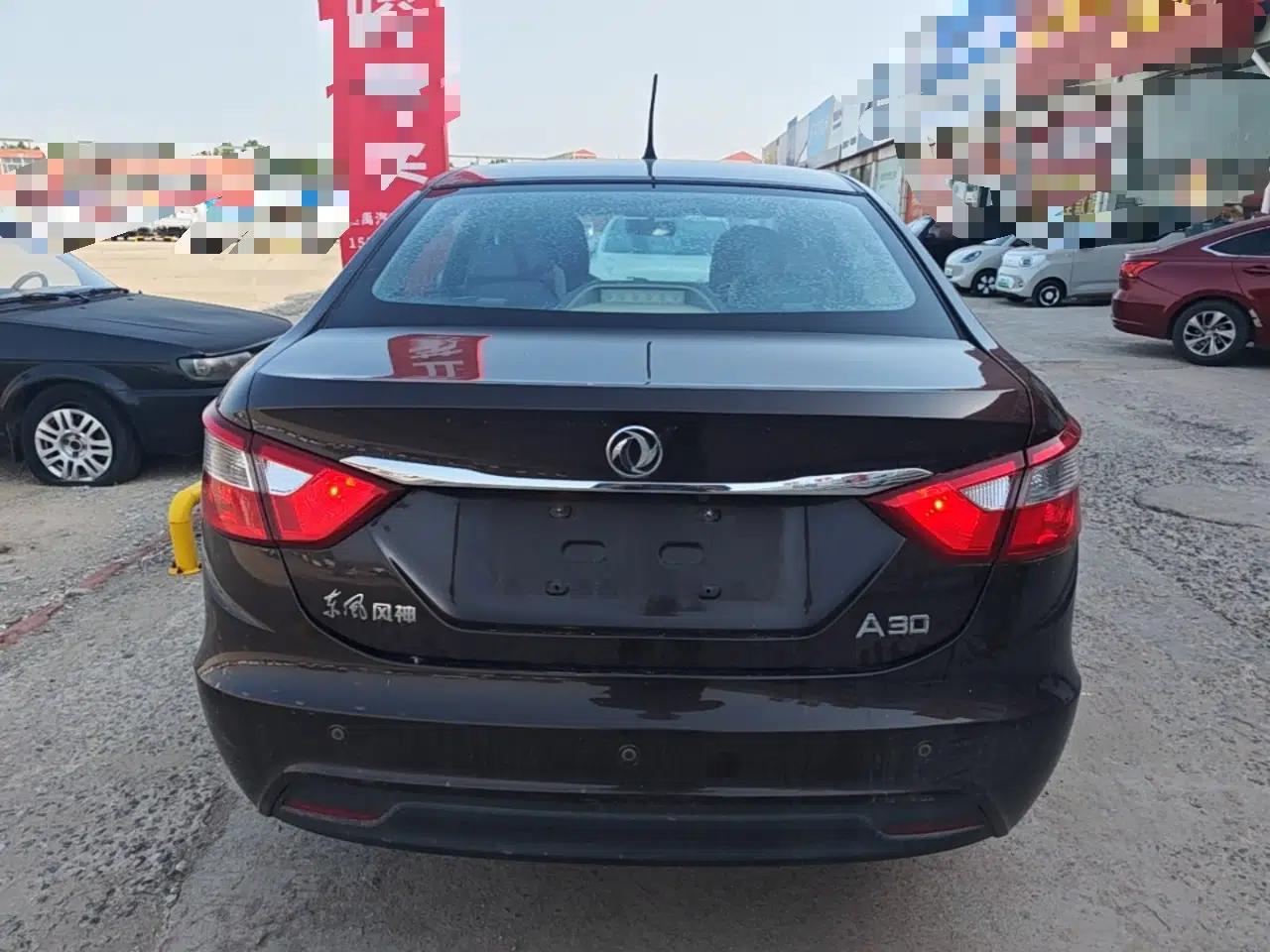 Dongfeng Aeolus A30 2014 1.5L Manual Smart-Drive Luxury Edition — миниатюра 3