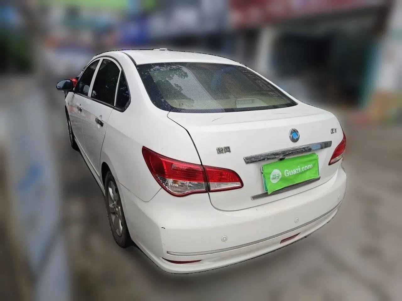 Dongfeng Junfeng E11K 2019 Standard Model — миниатюра 4