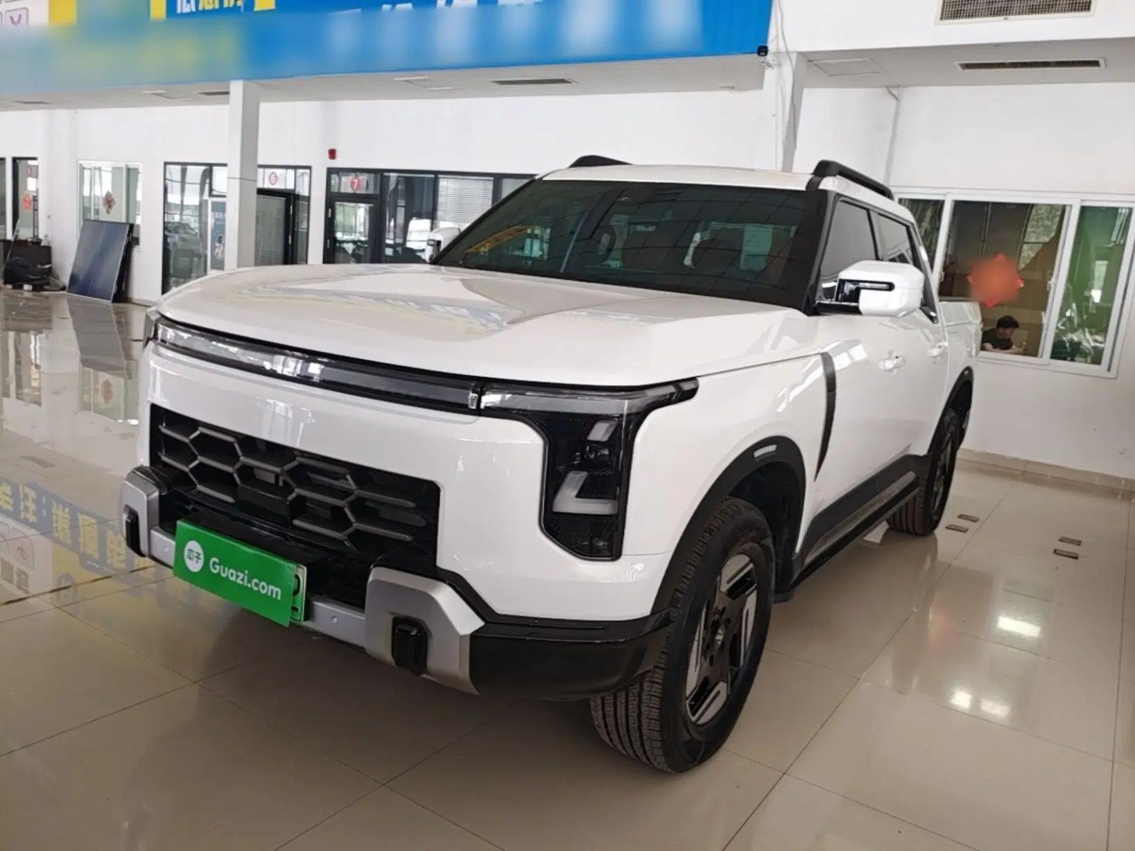 Dongfeng Zhengzhou Nissan Z9 GE PHEV 2025 Model 135KM All-Wheel-Drive Luxury Edition — миниатюра 1