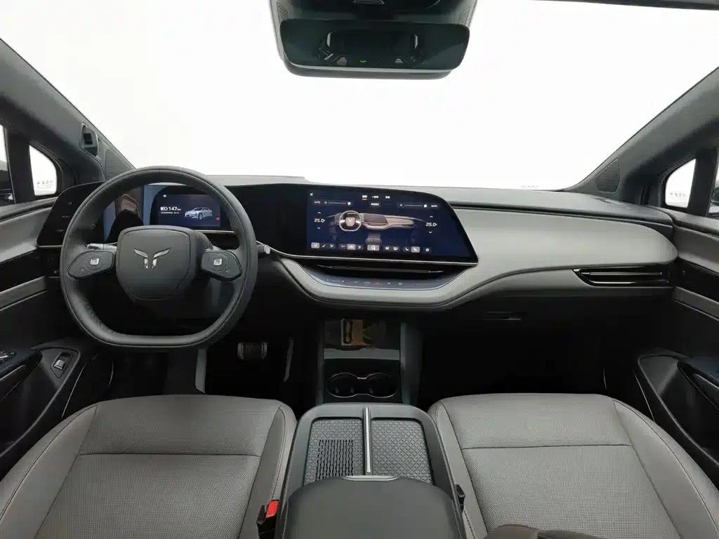 Hongqi EH7 2025 640 AWD Smart Selection Edition — миниатюра 5