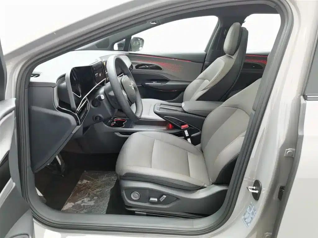 Hongqi EH7 2025 640 AWD Smart Selection Edition — миниатюра 10
