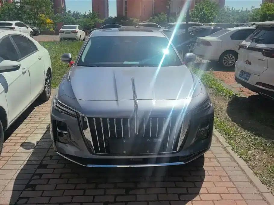 Hongqi H5 PHEV 2025 Model 170 Super Hybrid — миниатюра 2