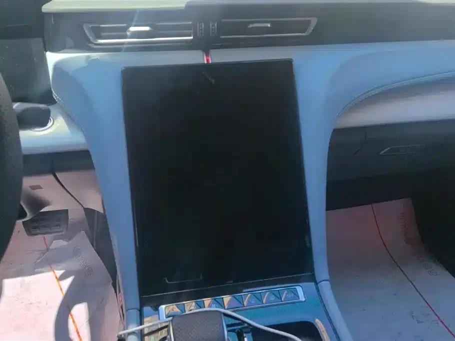 Hongqi H5 PHEV 2025 Model 170 Super Hybrid — миниатюра 13