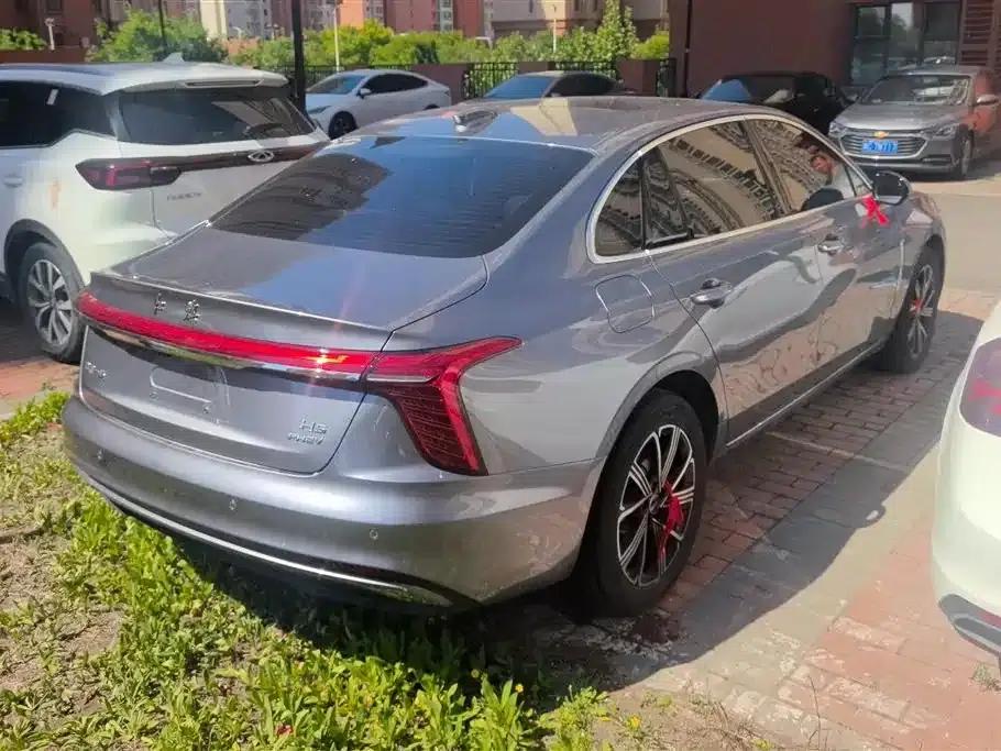 Hongqi H5 PHEV 2025 Model 170 Super Hybrid — миниатюра 3