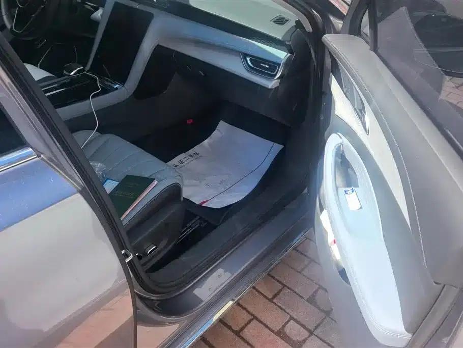 Hongqi H5 PHEV 2025 Model 170 Super Hybrid — миниатюра 8