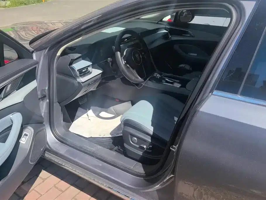 Hongqi H5 PHEV 2025 Model 170 Super Hybrid — миниатюра 9