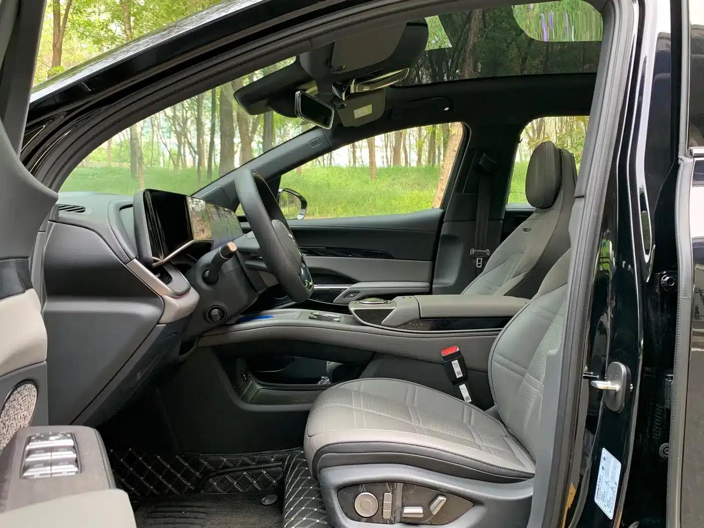 Hongqi Tiangong 08 2025 680 4WD Smart Selection Edition — миниатюра 9