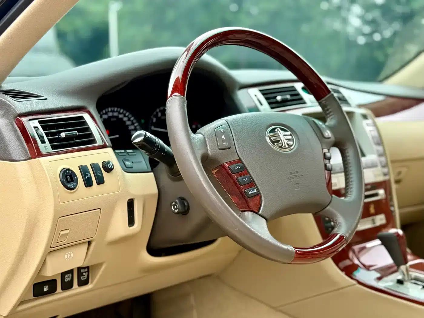 Hongqi Shengshi 2009 3.0L Luxury Edition — миниатюра 25