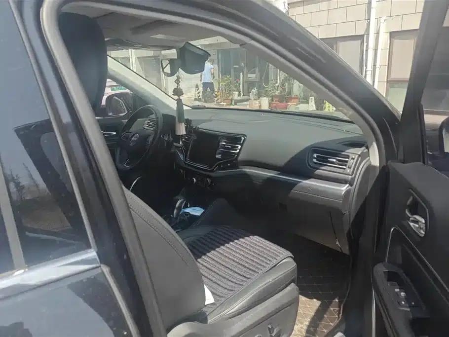 Grand Commander 2018 2.0T 4WD Enjoy Edition (National V Emission Standard) — миниатюра 8