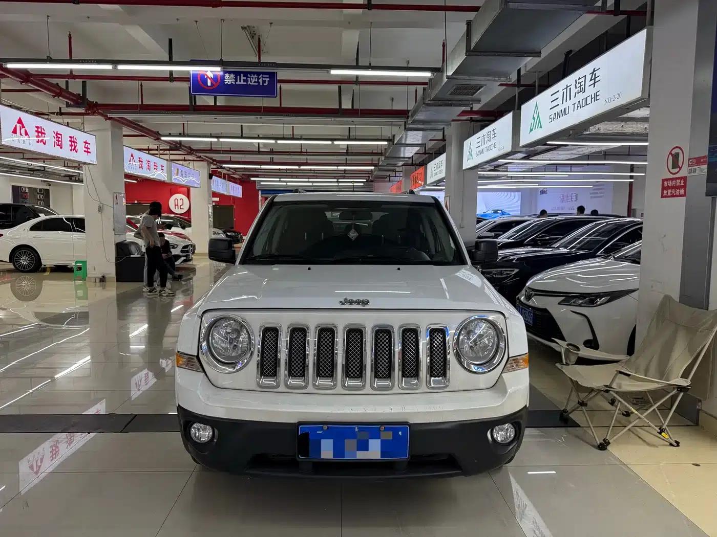2014 Jeep Compass 2.4L Sport Edition — миниатюра 4