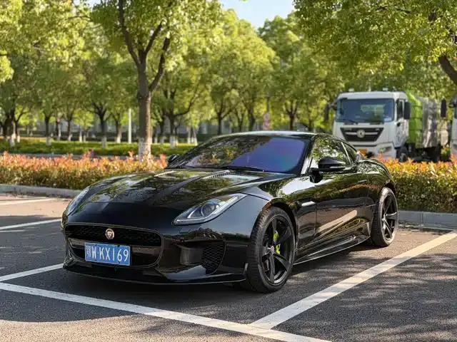 Jaguar F-TYPE 2019 2.0T Hardtop