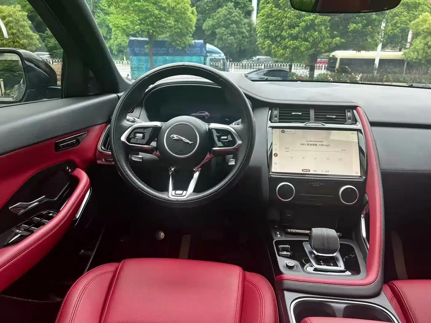 2024 Jaguar E-PACE R-DYNAMIC S — миниатюра 11