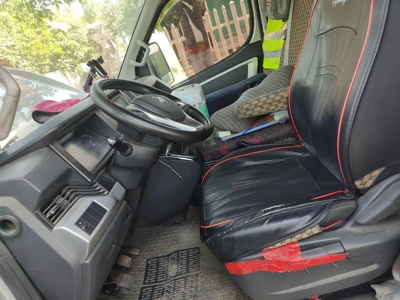 Dongfeng Yufeng 2023 V9+ 2.3T Manual Rear-Drive Cargo Van with Dual Rear Tires 3-Seater — миниатюра 16
