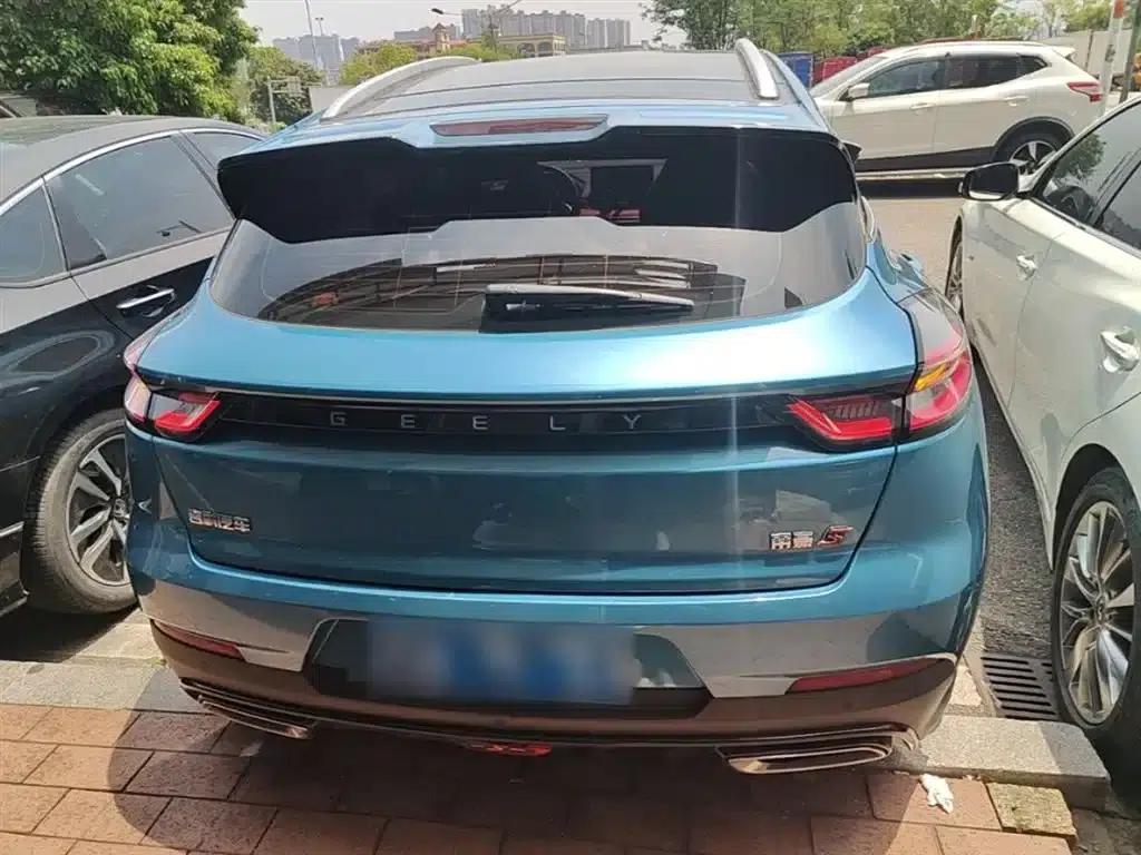 Geely Emgrand S 2021 1.4T CVT Premium Edition — миниатюра 6