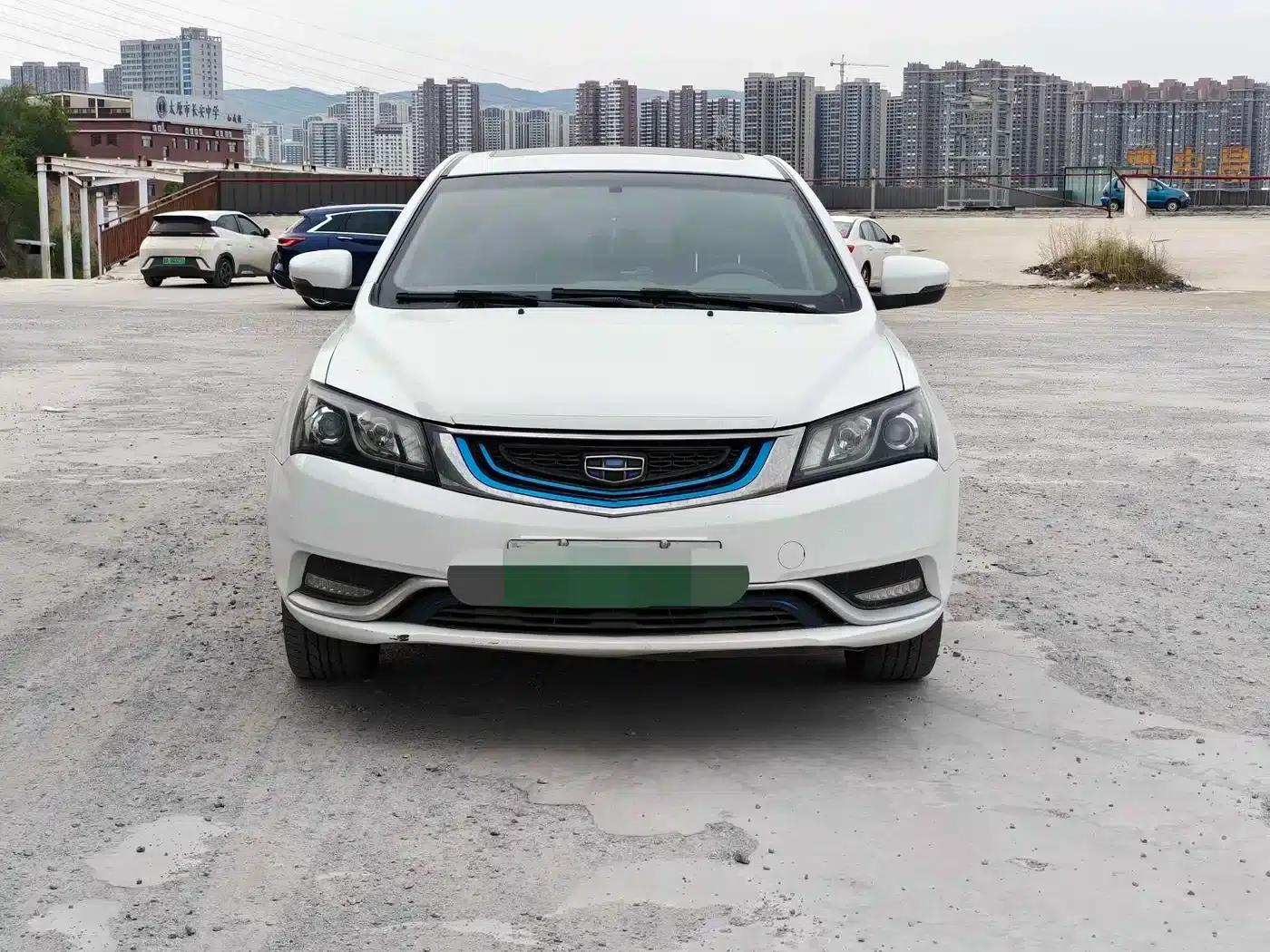 Geely Emgrand New Energy 2016 EV Elite — миниатюра 5