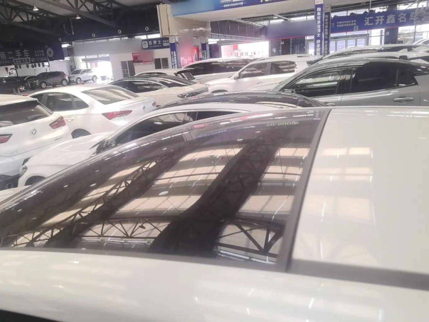 Toyota Venza 2023 2.0L CVT Two-Wheel Drive Luxury Edition — миниатюра 11