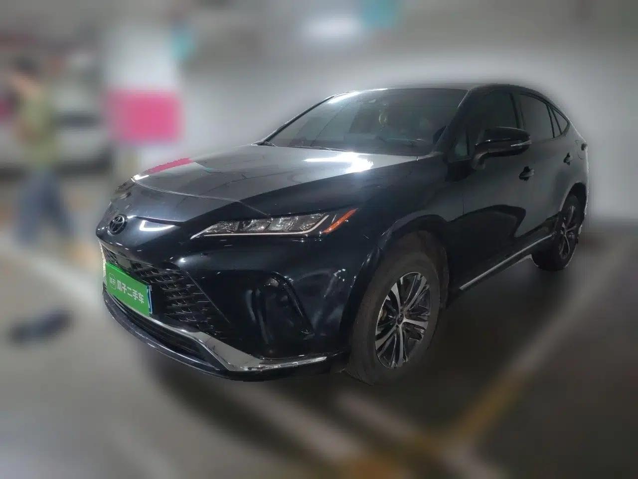 Toyota Venza 2022 2.0L CVT Two-Wheel Drive Luxury Edition — миниатюра 1