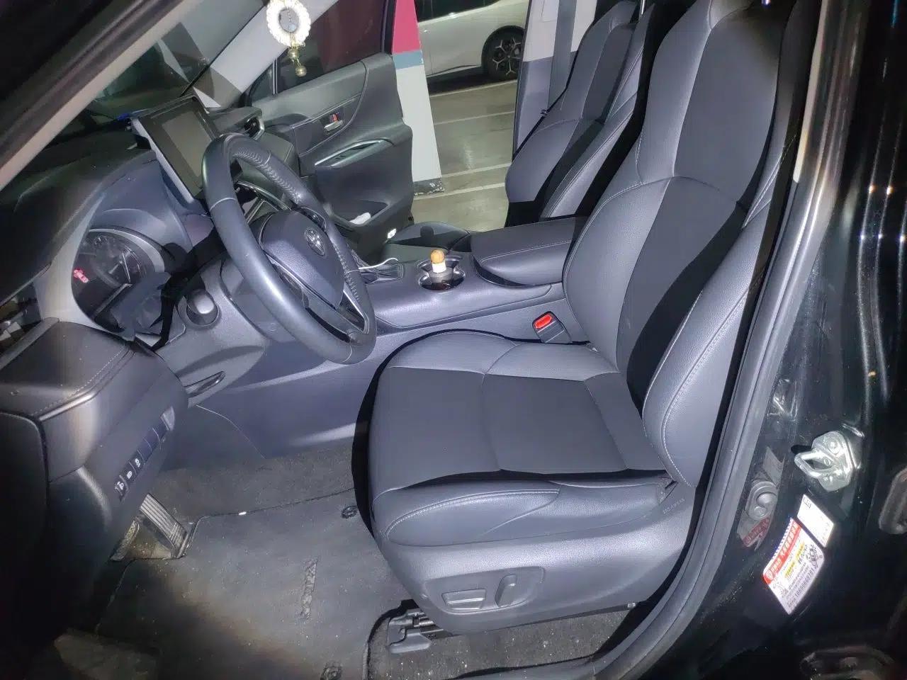 Toyota Venza 2022 2.0L CVT Two-Wheel Drive Luxury Edition — миниатюра 16