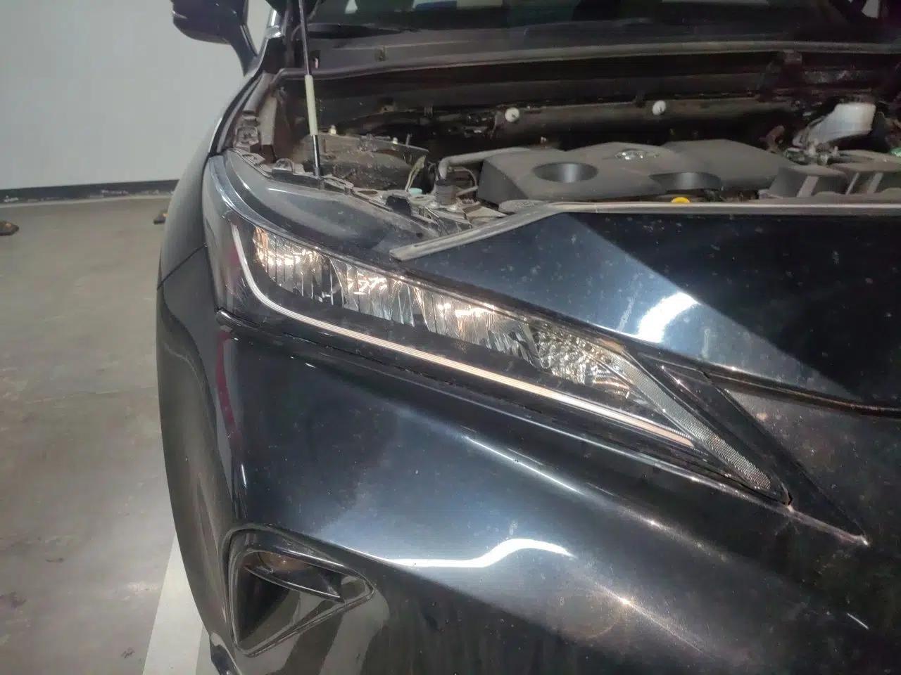 Toyota Venza 2022 2.0L CVT Two-Wheel Drive Luxury Edition — миниатюра 7