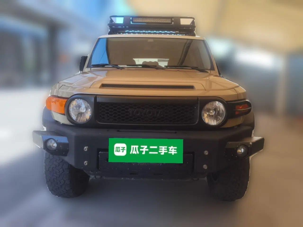 Toyota FJ Cruiser  — миниатюра 2
