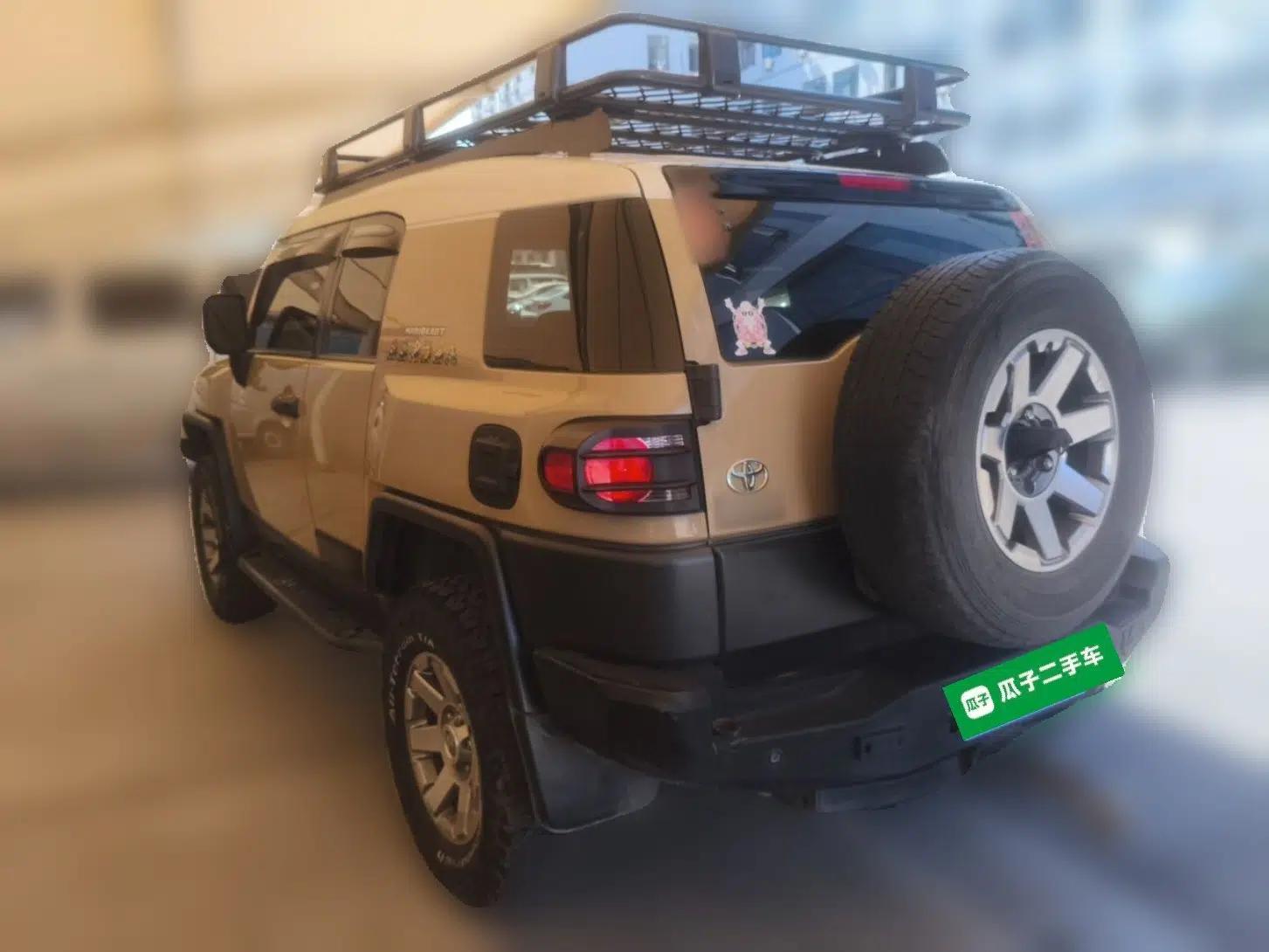 Toyota FJ Cruiser  — миниатюра 4