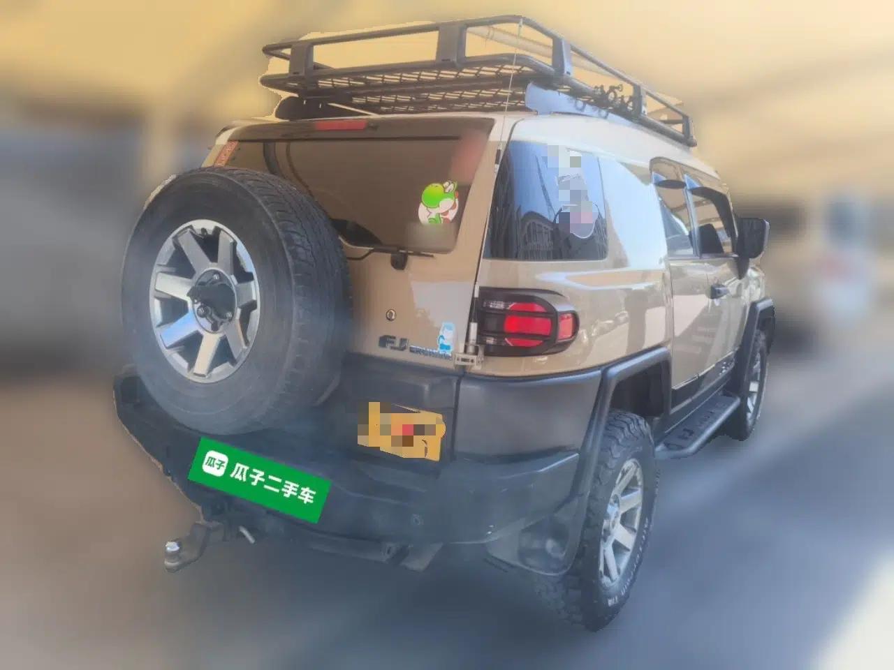 Toyota FJ Cruiser  — миниатюра 6