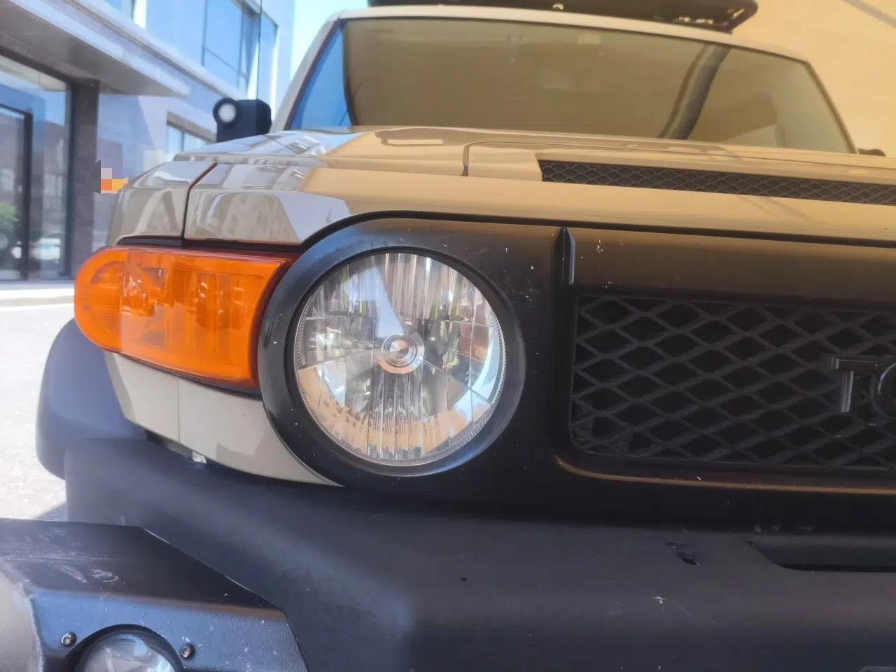 Toyota FJ Cruiser  — миниатюра 7