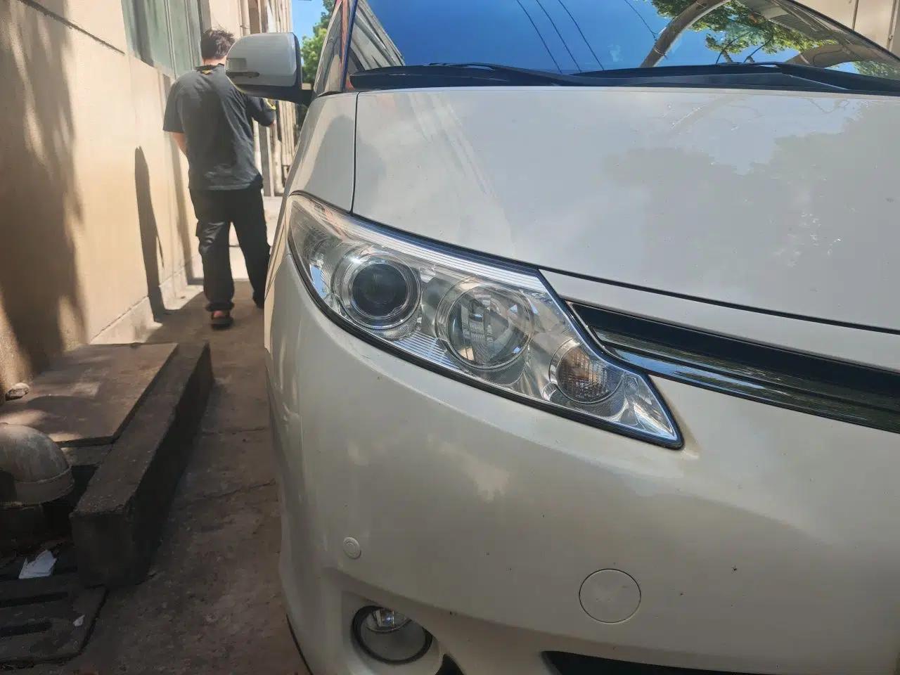 Toyota Previa  — миниатюра 7