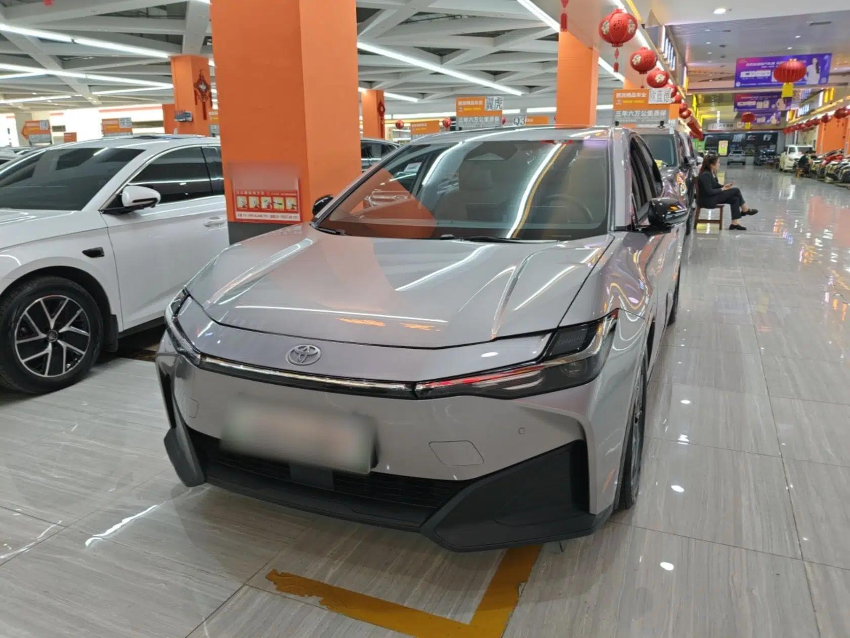 Toyota bZ3 2024 517 km Elite PRO — миниатюра 1