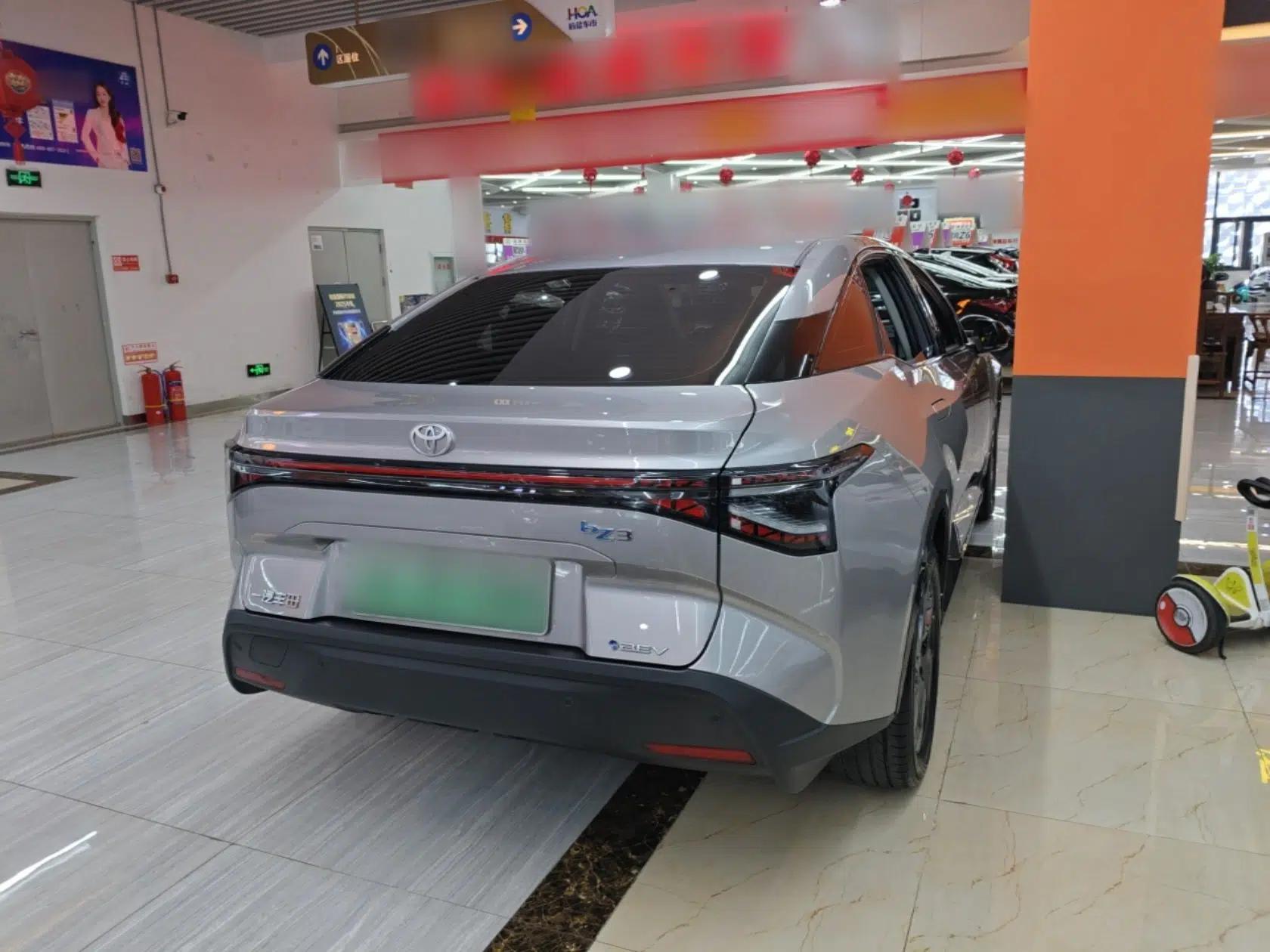 Toyota bZ3 2024 517 km Elite PRO — миниатюра 6