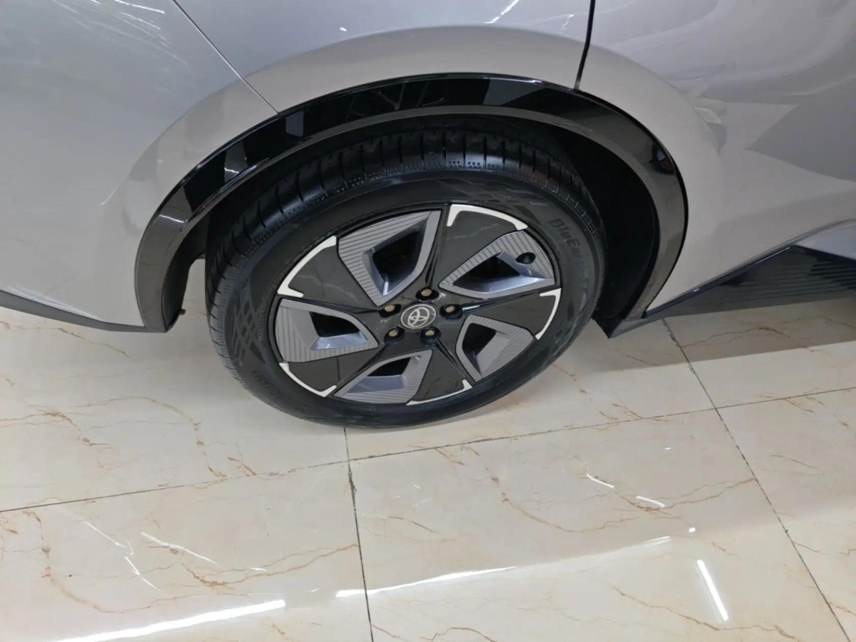 Toyota bZ3 2024 517 km Elite PRO — миниатюра 10