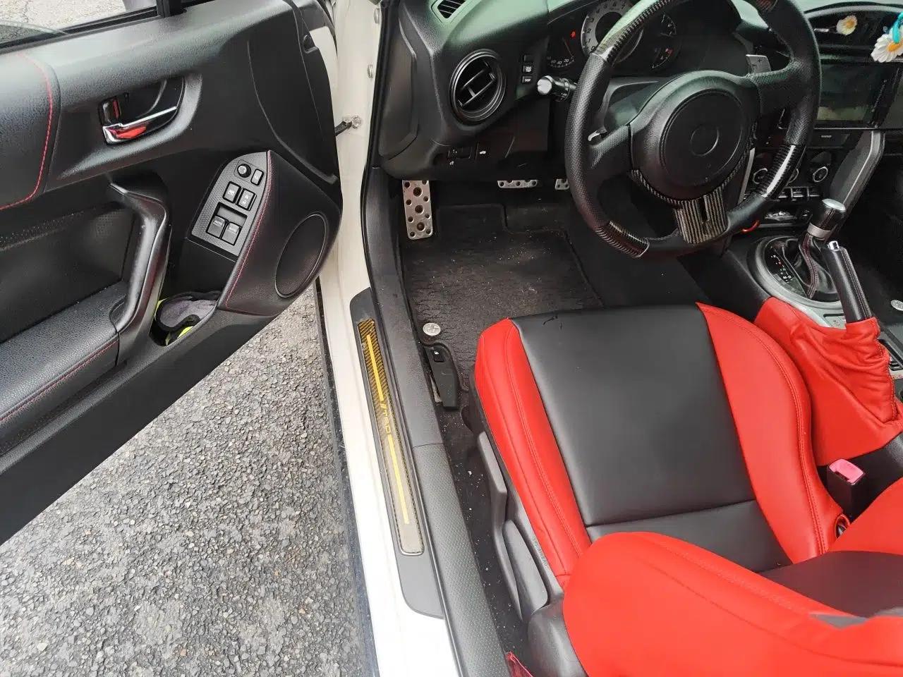 Toyota 86 2013 2.0L Automatic Luxury Version — миниатюра 17