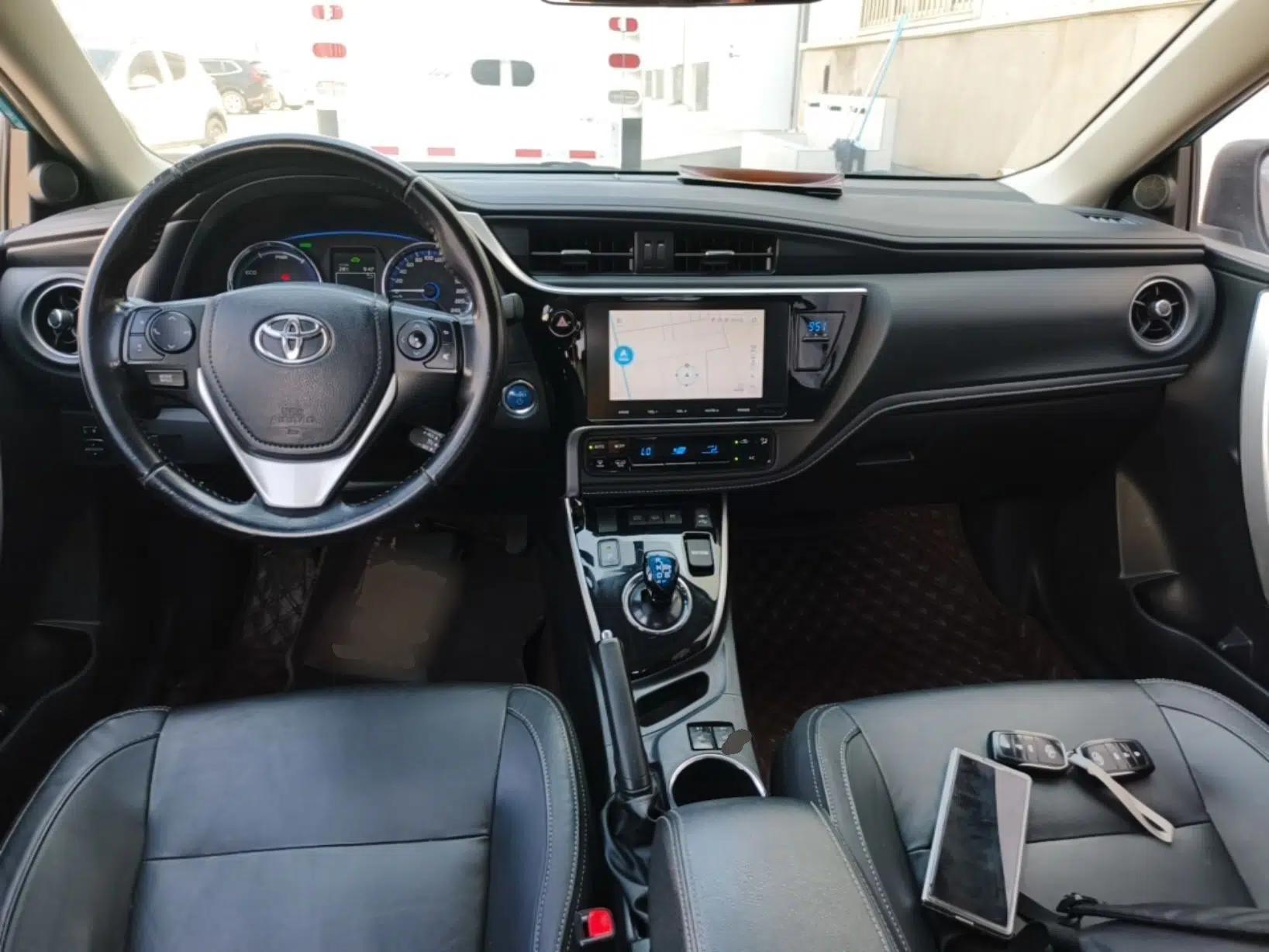 Toyota Corolla Hybrid E+ 2019 1.8L E-CVT Flagship Edition — миниатюра 12
