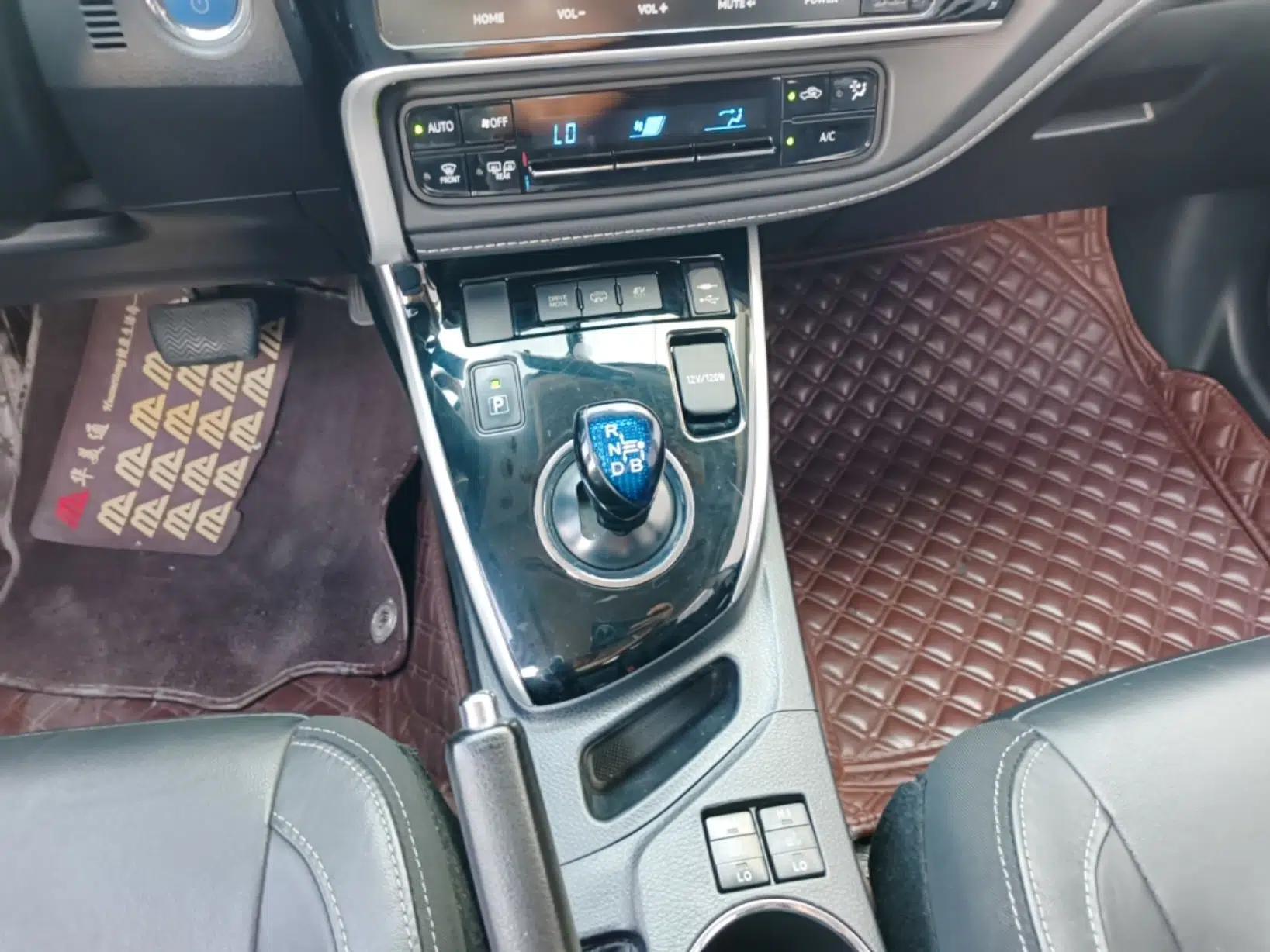 Toyota Corolla Hybrid E+ 2019 1.8L E-CVT Flagship Edition — миниатюра 16
