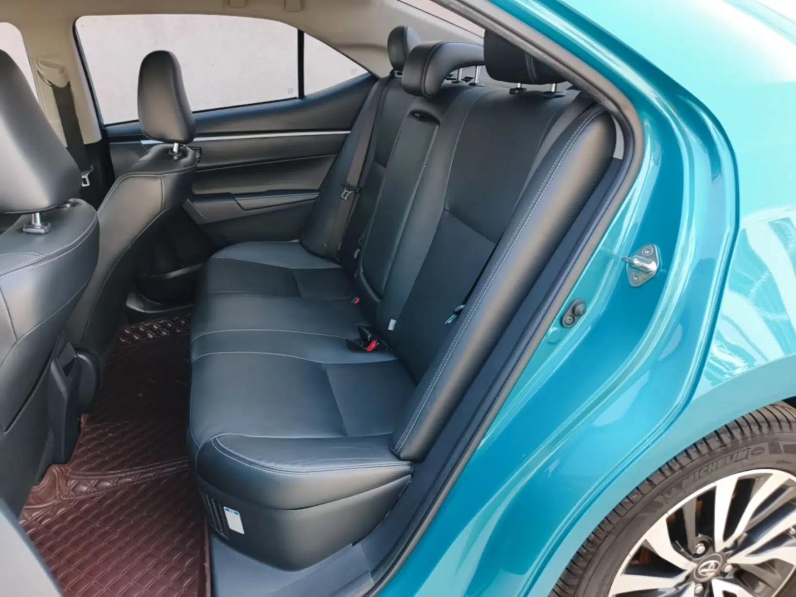 Toyota Corolla Hybrid E+ 2019 1.8L E-CVT Flagship Edition — миниатюра 19