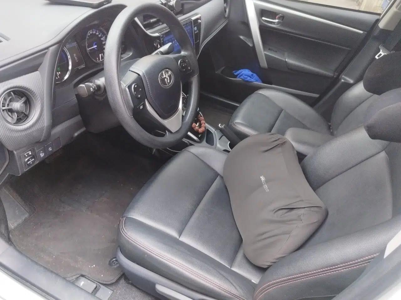 Toyota Levin Hybrid E+ 2019 1.8 PH GS E-CVT Elite Style Edition — миниатюра 16