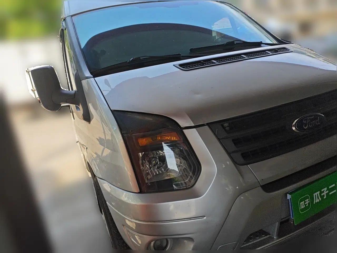 Ford Transit Custom 2016 2.2T Short Wheelbase 6-Seater Mid-Height Multi-Purpose Vehicle — миниатюра 3