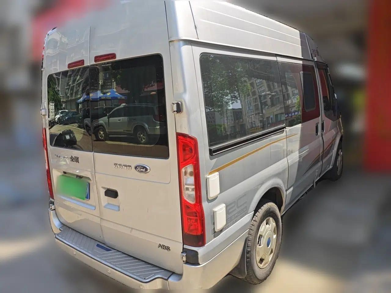 Ford Transit Custom 2016 2.2T Short Wheelbase 6-Seater Mid-Height Multi-Purpose Vehicle — миниатюра 6