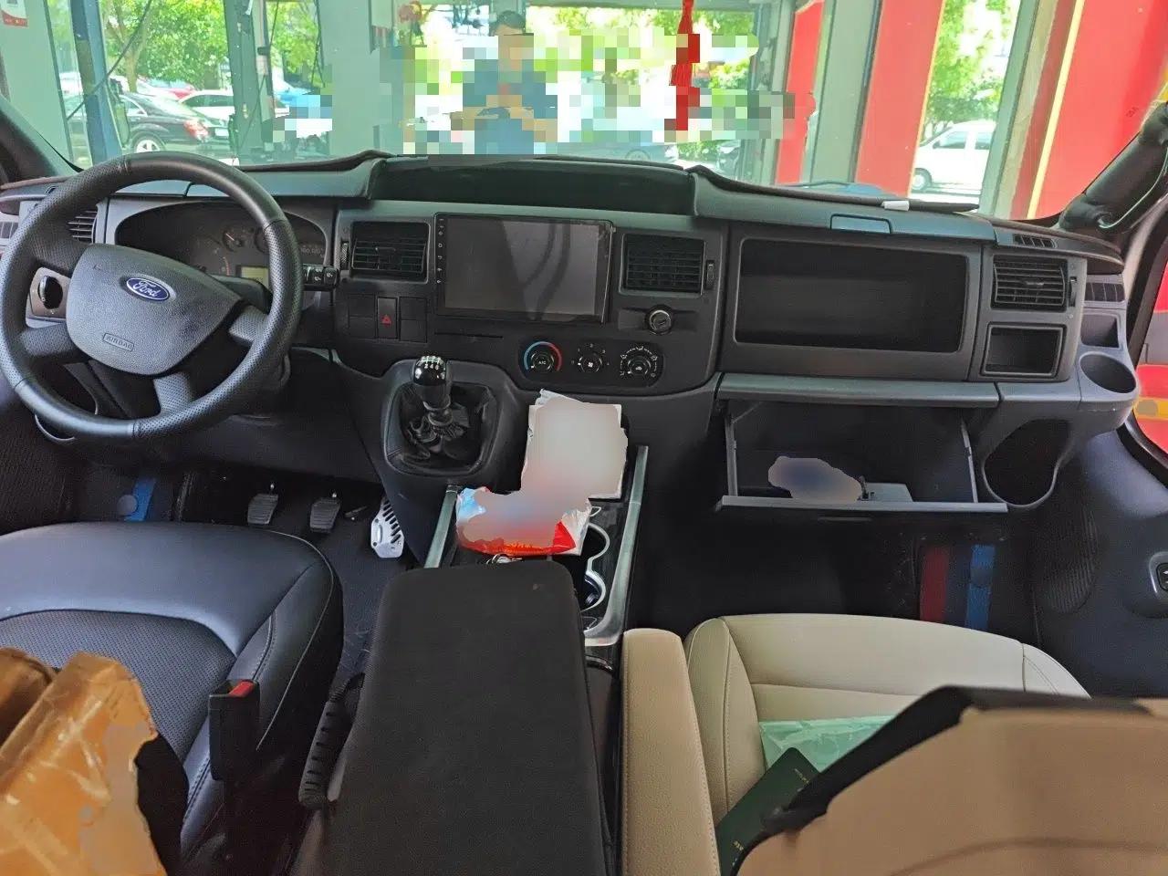 Ford Transit Custom 2016 2.2T Short Wheelbase 6-Seater Mid-Height Multi-Purpose Vehicle — миниатюра 10