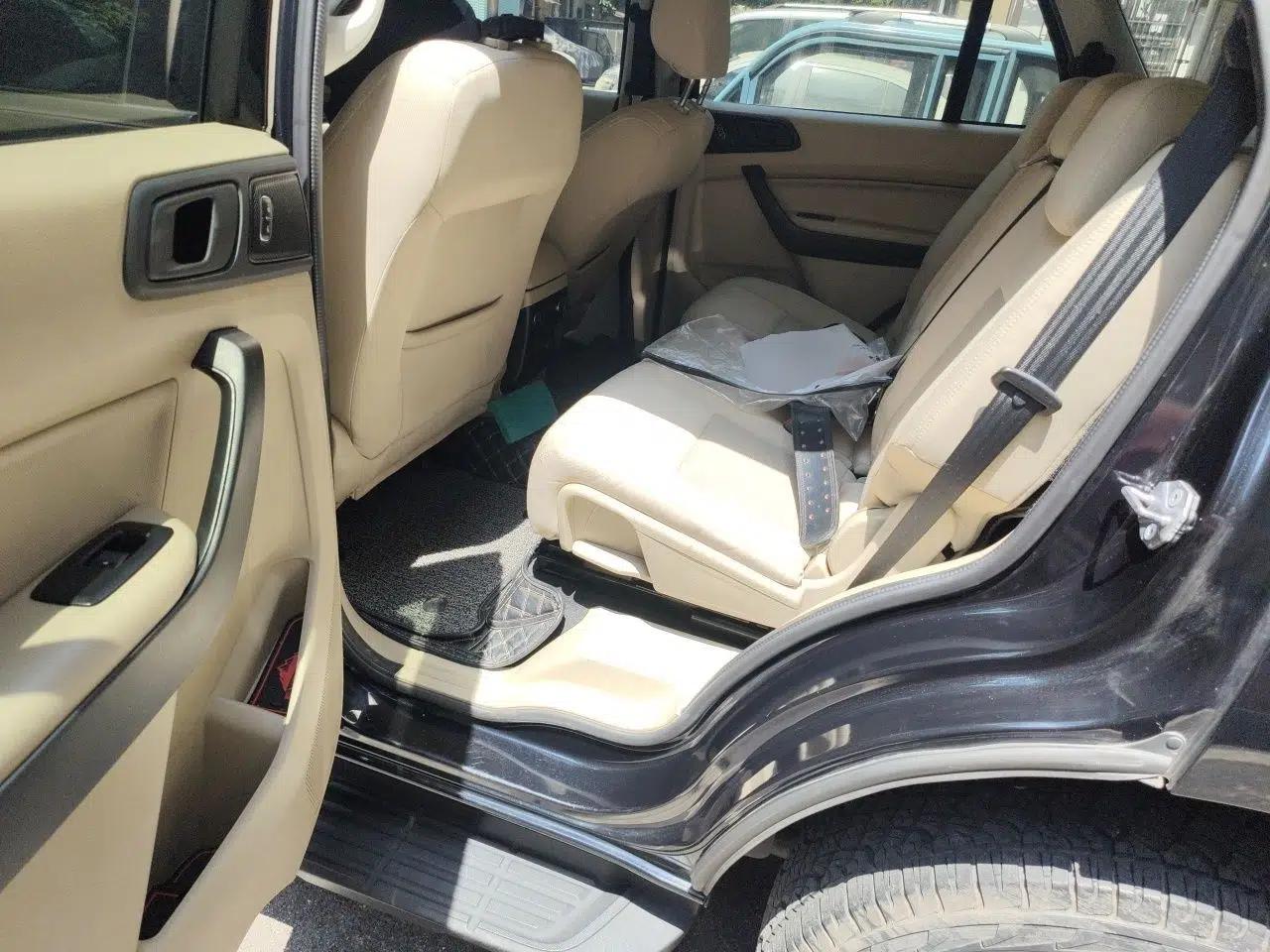 Ford Everest 2019 2.0T Gasoline Automatic 4x4 Elite Edition 5 Seats — миниатюра 18