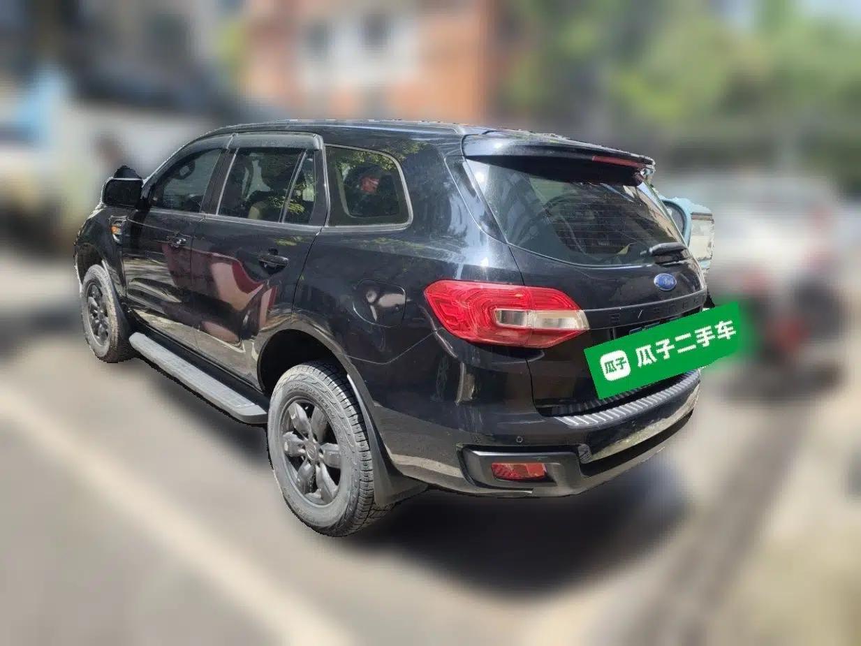 Ford Everest 2019 2.0T Gasoline Automatic 4x4 Elite Edition 5 Seats — миниатюра 4